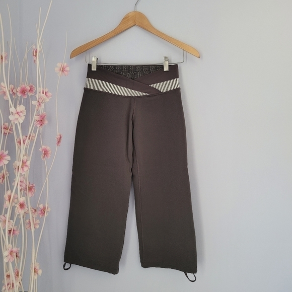 LULULEMON Astro Crop Pant - Picture 1 of 4